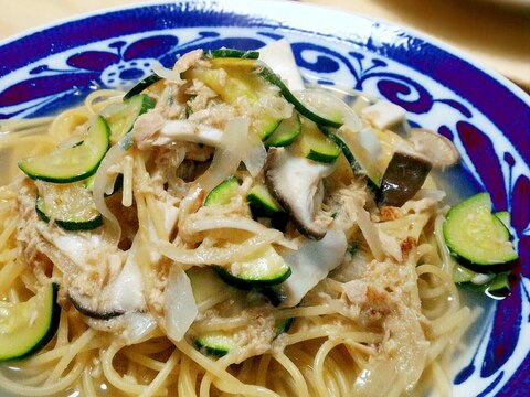 ズッキーニとツナの和風スパゲティ☆バター醤油風味